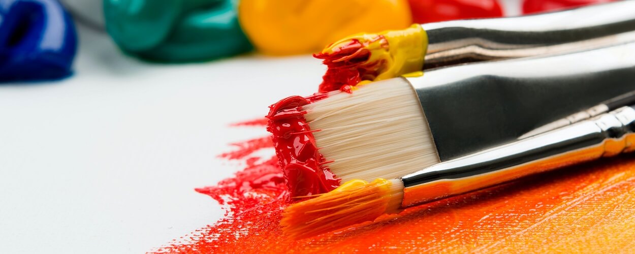 paintbrushes used in art for mental health
